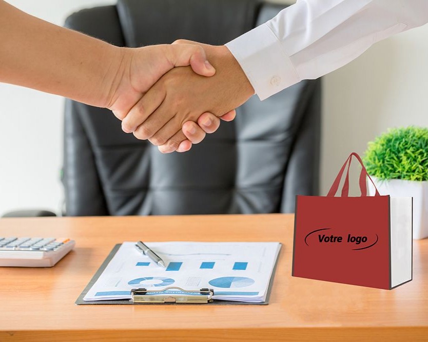 Quel fournisseur peut réaliser mes sacs réutilisables personnalisés ? 